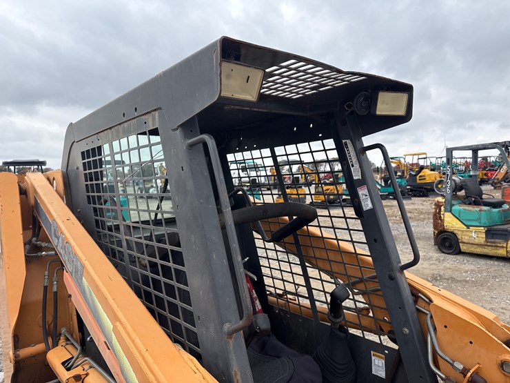 2009-case-420ct-image-27