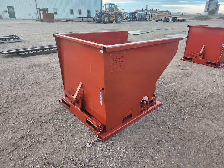 self-dumping-hopper-with-fork-pockets-image-3