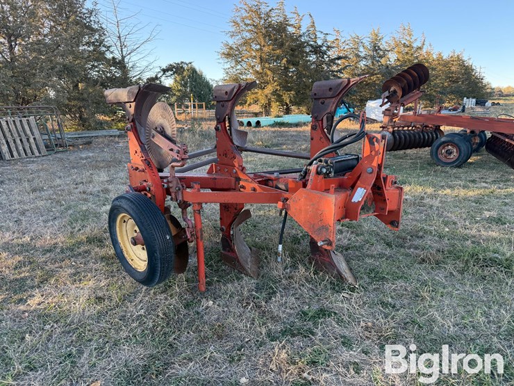 massey-ferguson-57-image-3