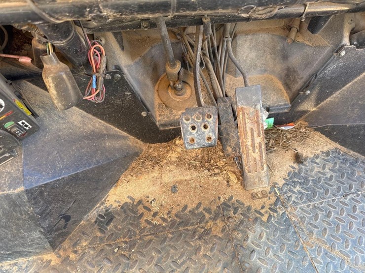 2006-kawasaki-mule-3010-image-18