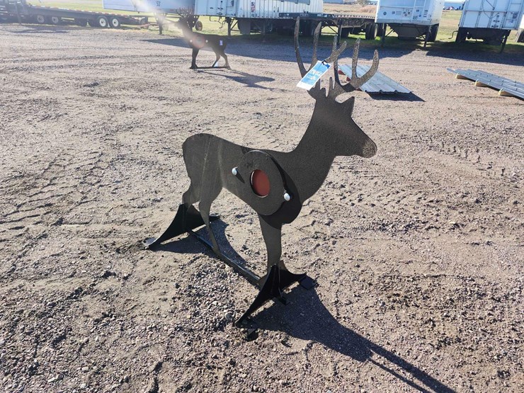ar500-steel-deer-shooting-target-with-heart-flapper-image-2