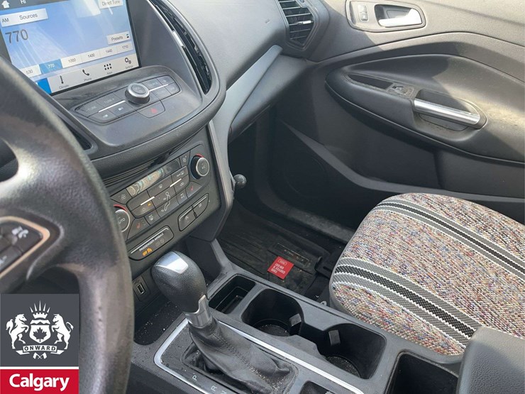 2017-ford-escape-image-11