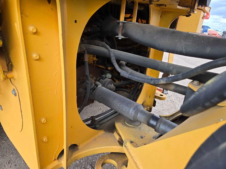 2022-volvo-l60h-image-16