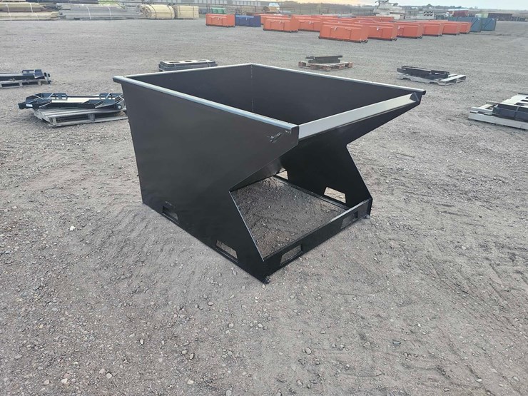 skid-steer-hopper-with-fork-pockets-image-2