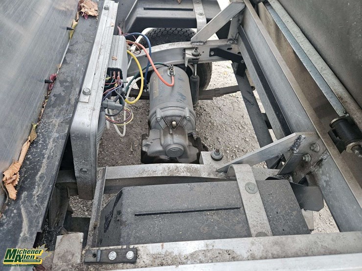 1999-club-car-turf-1-image-15