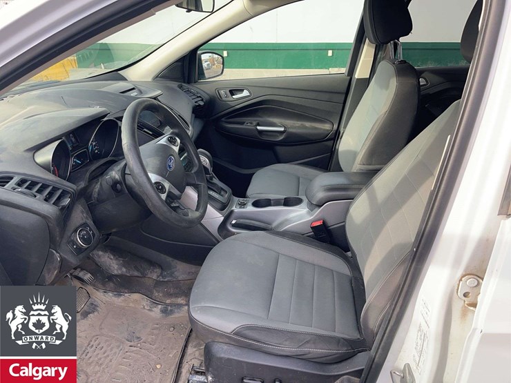 2016-ford-escape-image-11