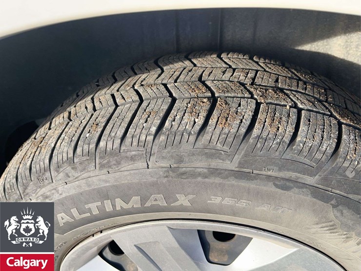 2012-dodge-grand-caravan-sxt-image-8