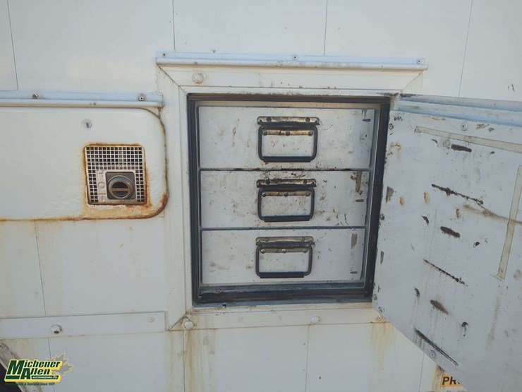 2006-ford-f550-image-26