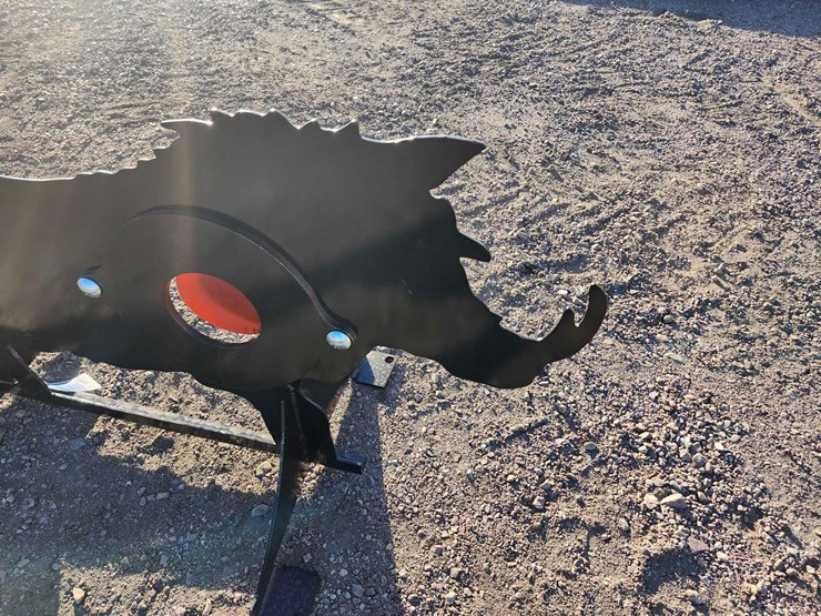 ar500-steel-boar-shooting-target-with-heart-flapper-image-6