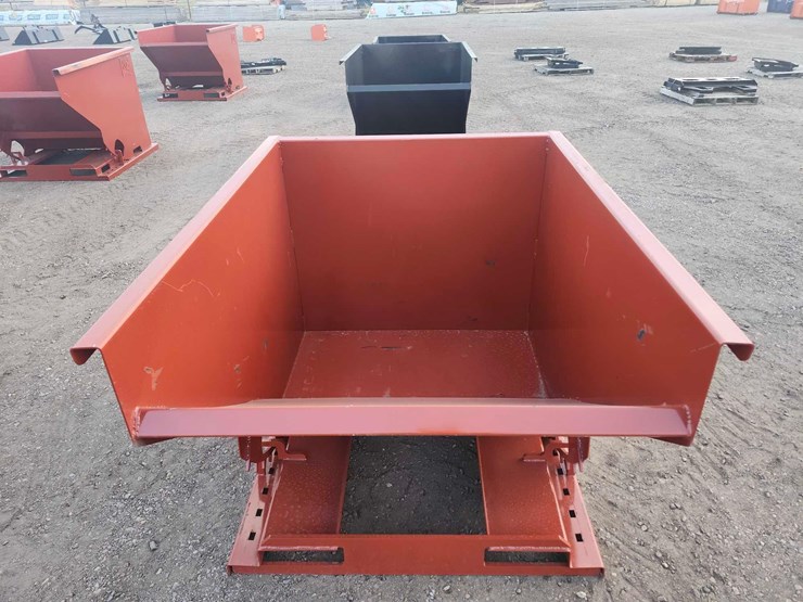 self-dumping-hopper-with-fork-pockets-image-5