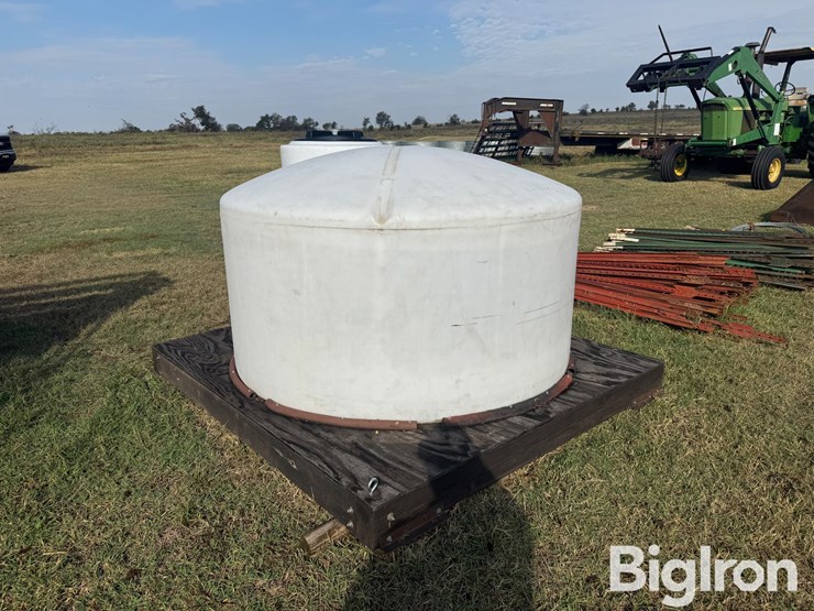 550-gal-skid-mounted-poly-tank-image-3