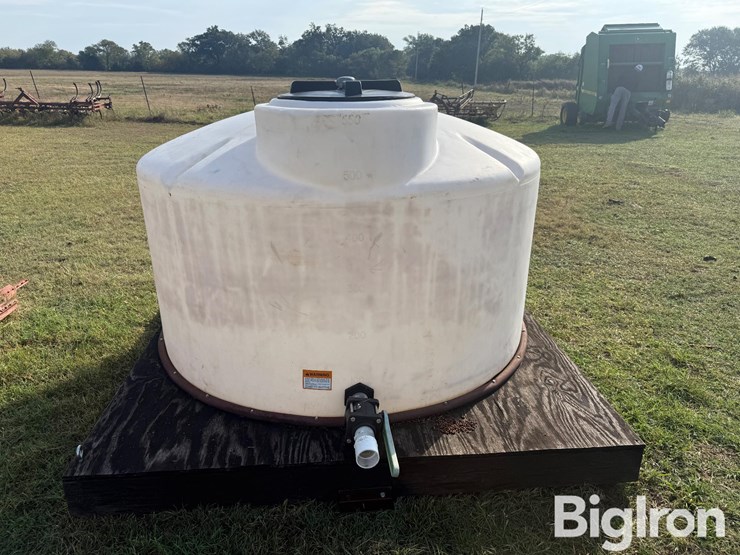 550-gal-skid-mounted-poly-tank-image-8