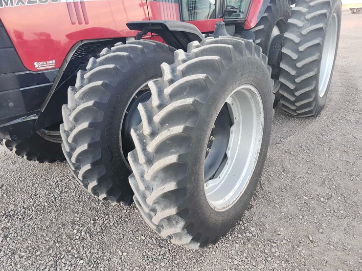 2005-case-ih-mx285-image-36