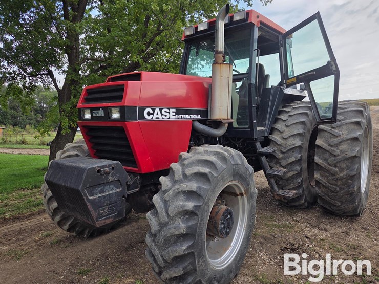1985-case-ih-3294-image-1