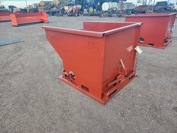 self-dumping-hopper-with-fork-pockets-image-4