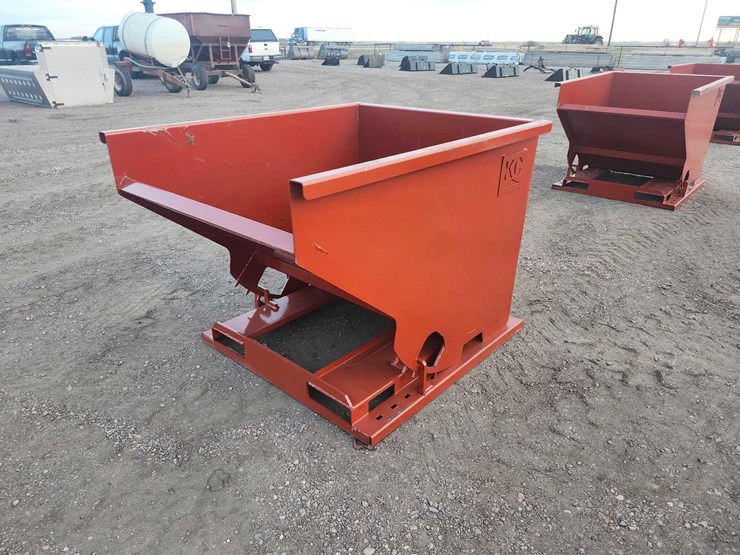 self-dumping-hopper-with-fork-pockets-image-1