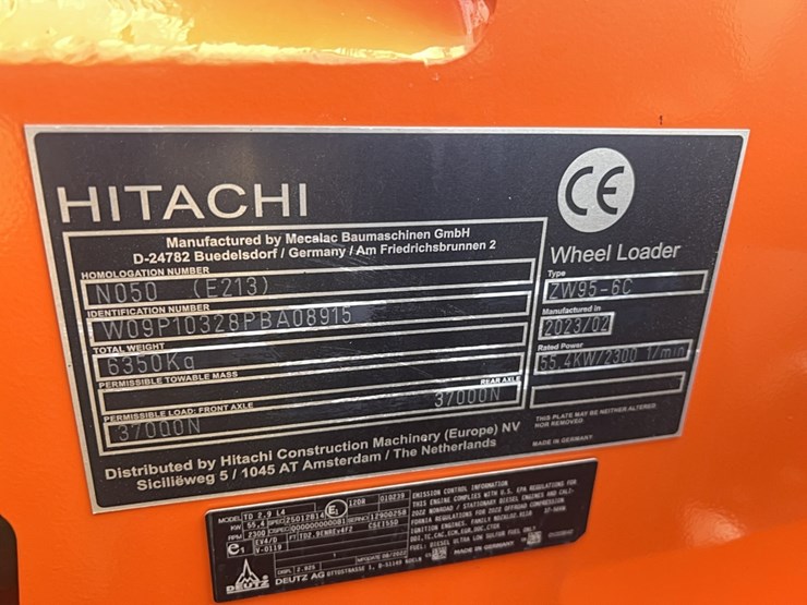 2023-hitachi-zw95-image-6