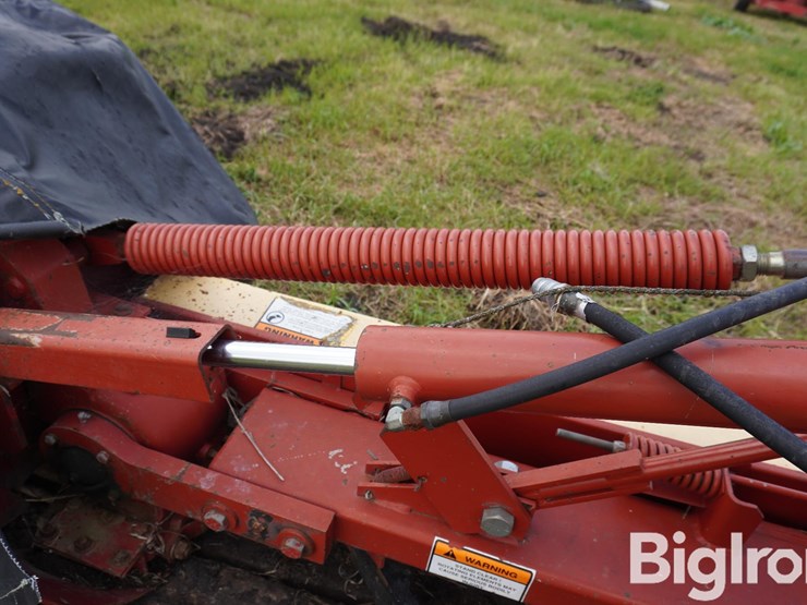 new-holland-616-image-16