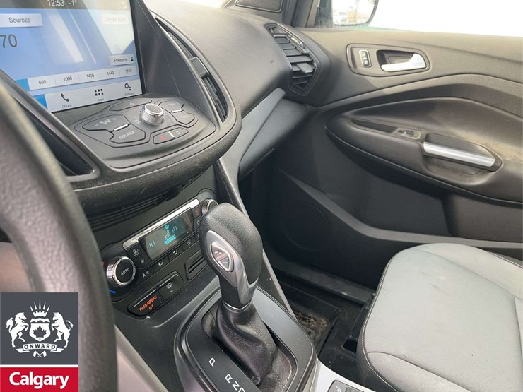 2016-ford-escape-image-14