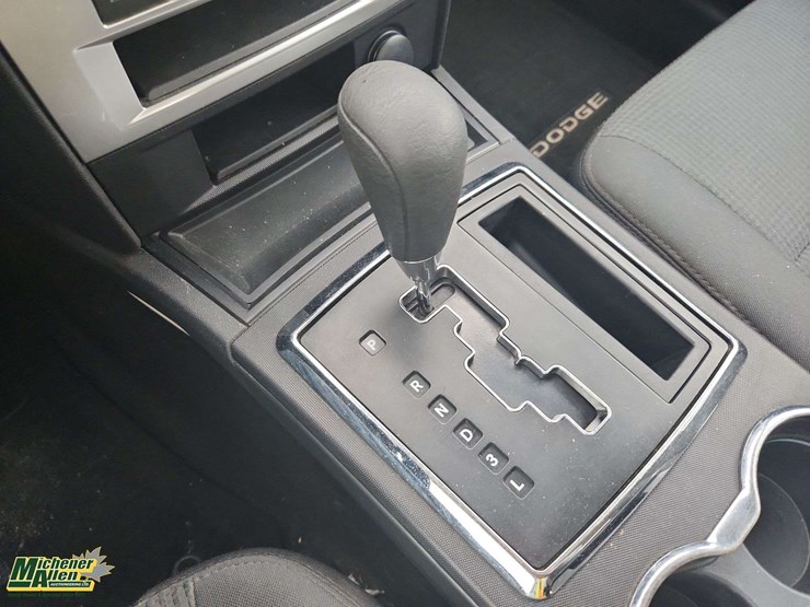 2009-dodge-charger-se-4dr-sedan-image-11