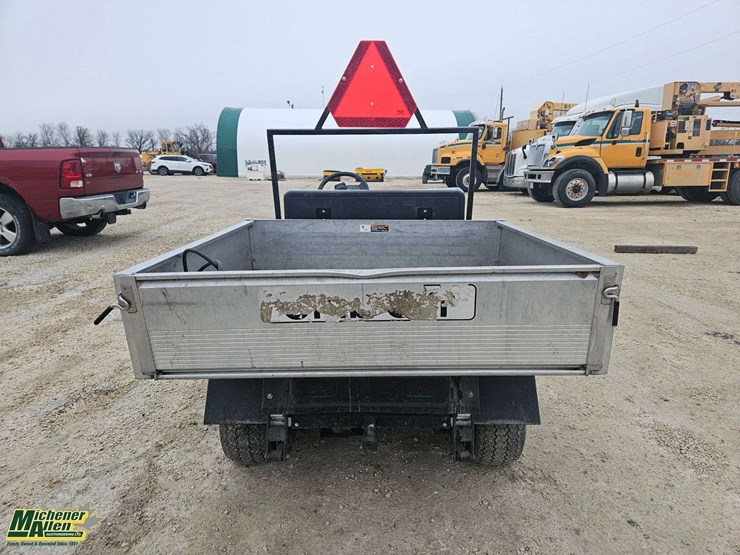 2011-club-car-turf-2-image-7