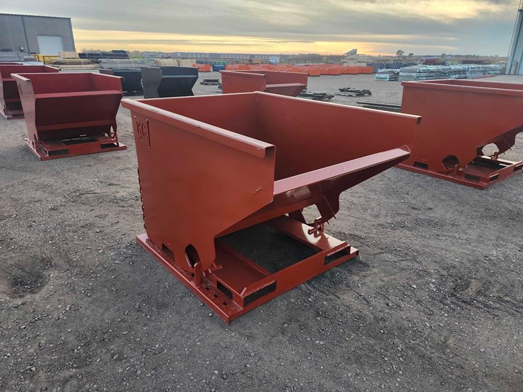 self-dumping-hopper-with-fork-pockets-image-2