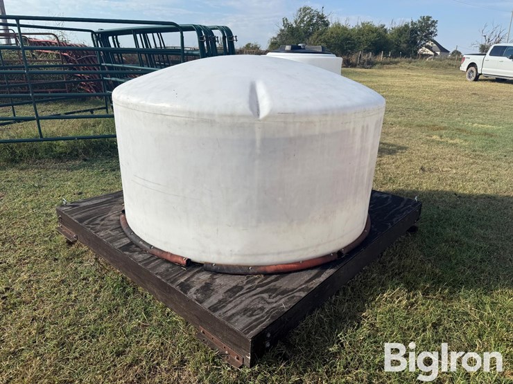 550-gal-skid-mounted-poly-tank-image-5