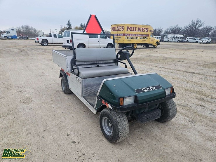 2011-club-car-turf-2-image-2