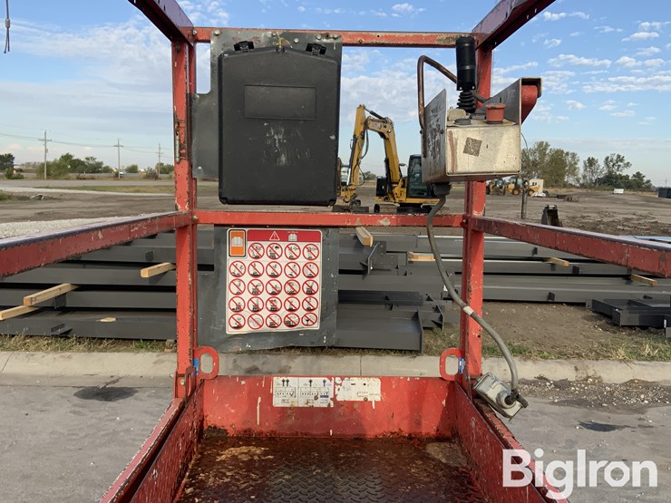 2013-skyjack-sjiii3219-image-12