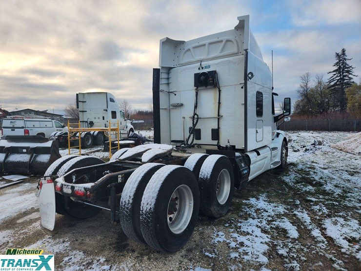 2019-peterbilt-579-image-6