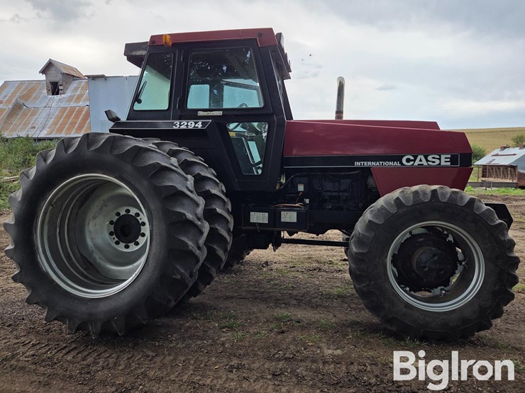 1985-case-ih-3294-image-4
