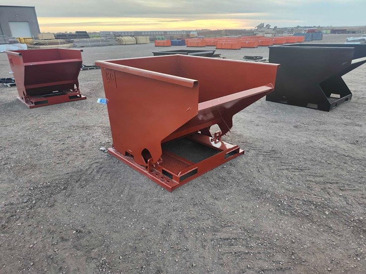 self-dumping-hopper-with-fork-pockets-image-2