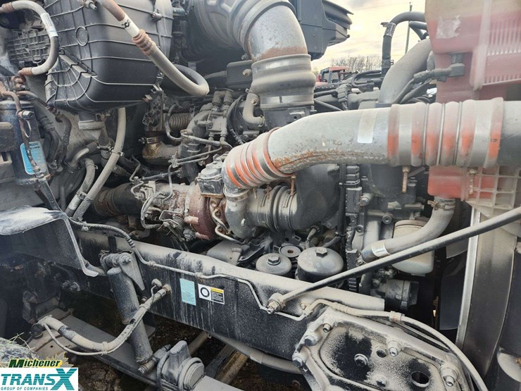 2019-peterbilt-579-image-21