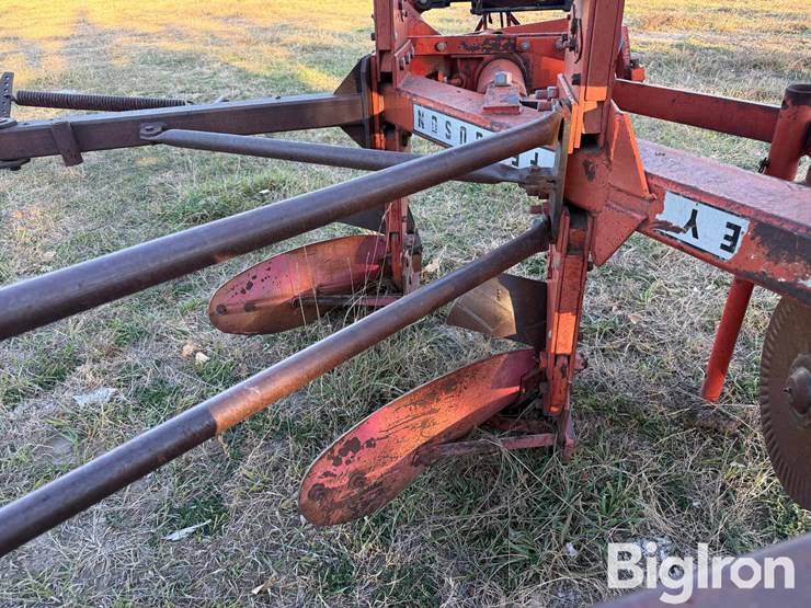 massey-ferguson-57-image-17