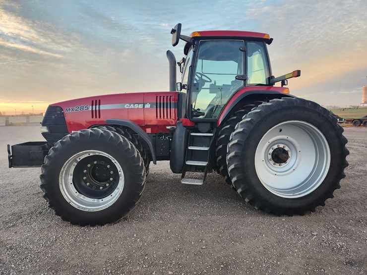 2005-case-ih-mx285-image-9