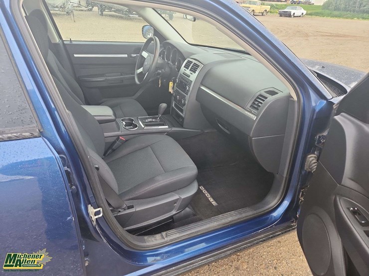 2009-dodge-charger-se-4dr-sedan-image-15