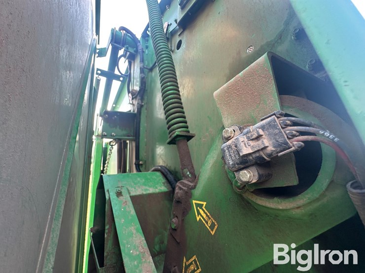 1998-john-deere-566-image-15