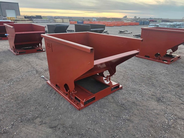 self-dumping-hopper-with-fork-pockets-image-2