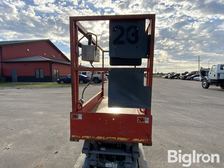 2013-skyjack-sjiii3219-image-19