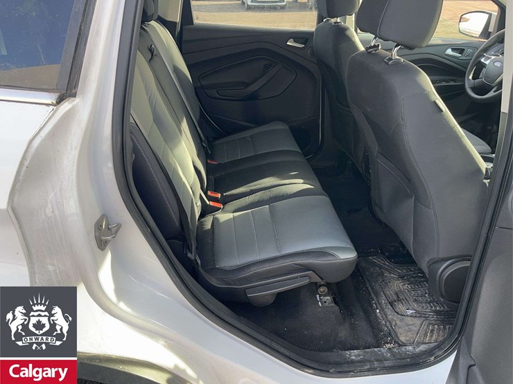 2016-ford-escape-image-13