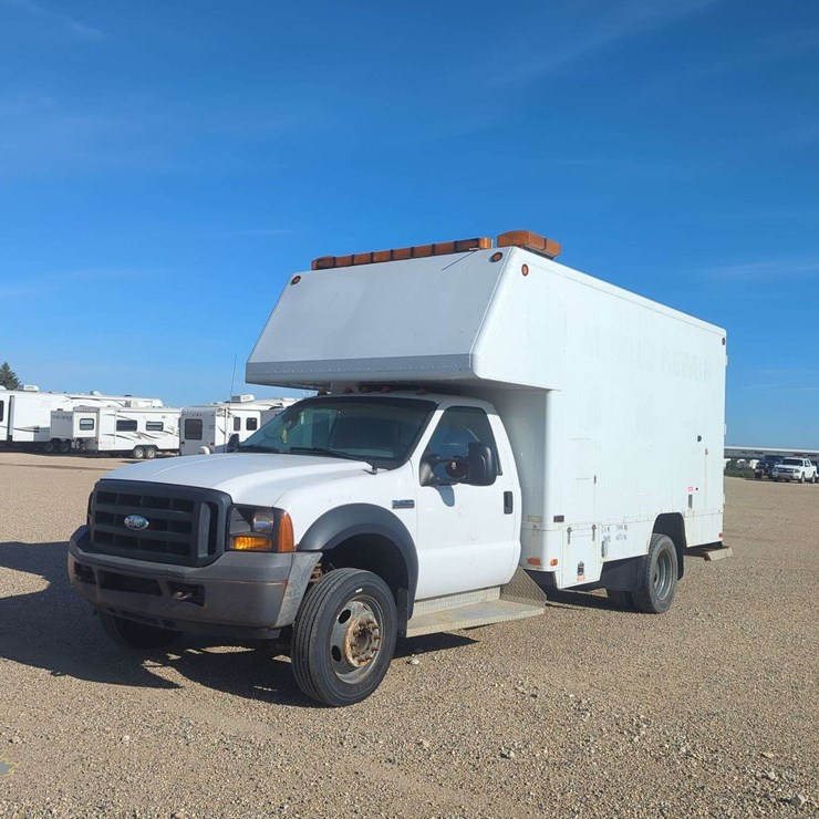 2006 FORD F550