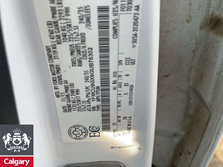 2016-ford-escape-image-24