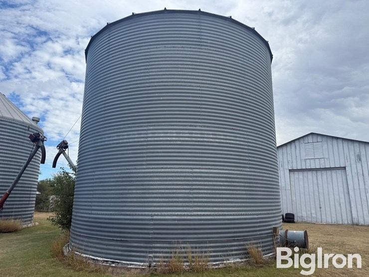 butler-9,500-bushel-grain-bin-image-3