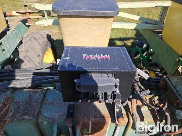 john-deere-7100-image-13