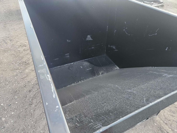 skid-steer-hopper-with-fork-pockets-image-6