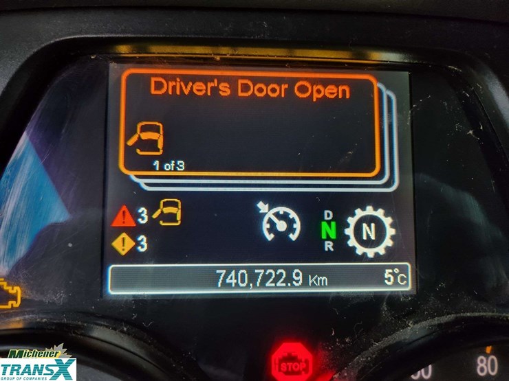 2019-peterbilt-579-image-25