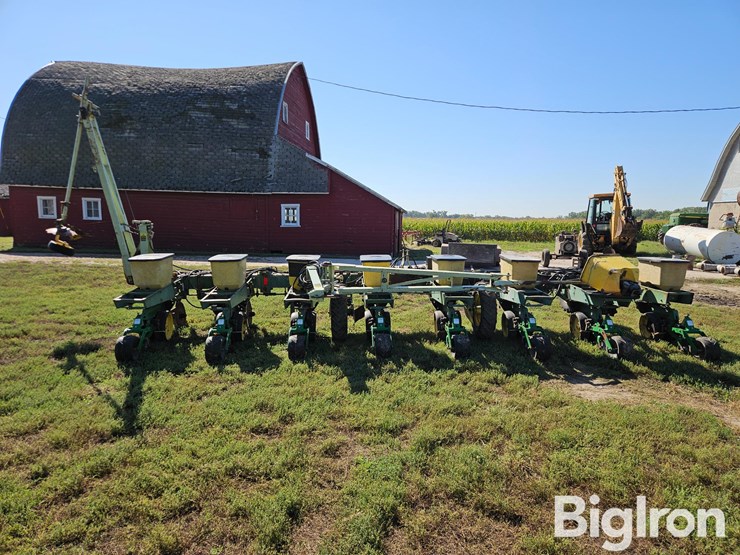 john-deere-7100-image-4