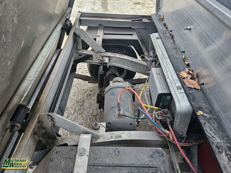 1999-club-car-turf-1-image-16