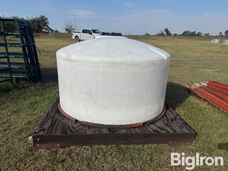 550-gal-skid-mounted-poly-tank-image-4