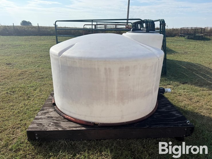 550-gal-skid-mounted-poly-tank-image-6